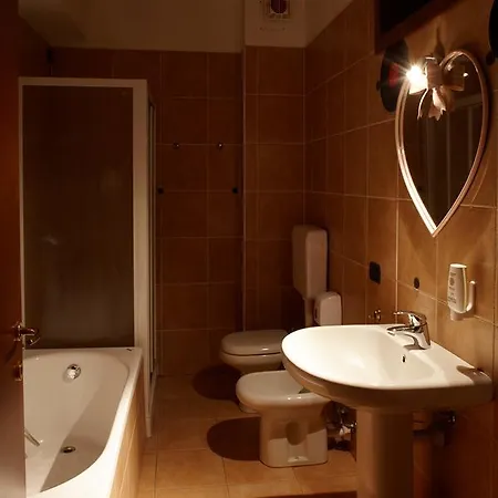 Mantua Hostal *